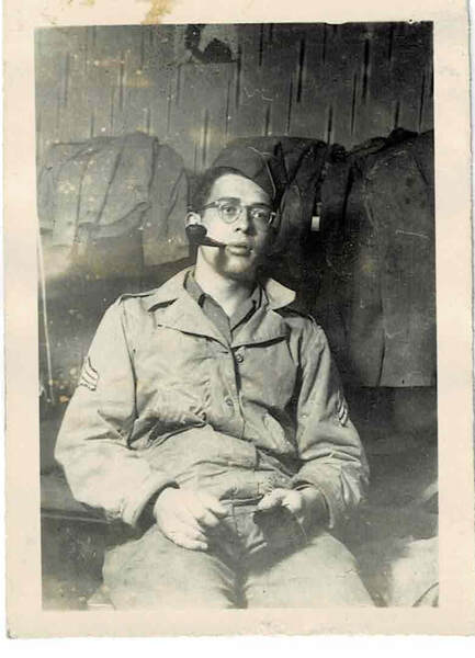 photo of Manuel Harold Manny Frockt in The Ghost Army, 3132nd Signal Service Co, 2nd Platoon, asn#15361225